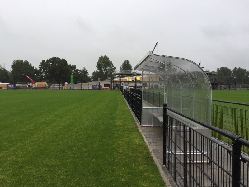 Dug-out met aluminium onderzijde