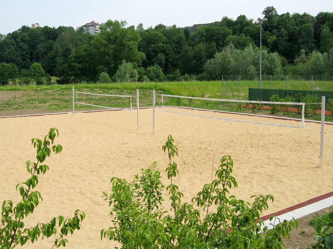 verdiepte omranding beachcourt